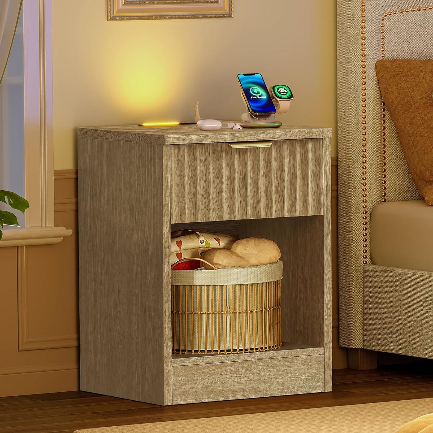 TEENFON Fluted Nightstands Set of 2, Bed Side Table with Charging Station and LED Light, Night Stand with Storage Drawer and Open Shelf, End Table for Small Space, Bedroom, Natural